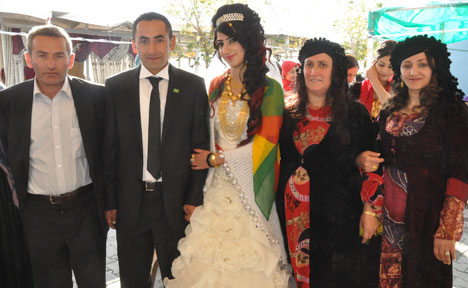 Yüksekova Düğünlerinden fotoğraflar (05-06 Ekim 2013) 111