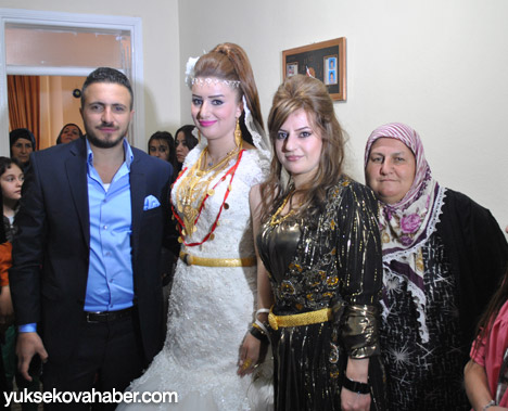 Yüksekova'da Sarı Ailesi'nin düğünü 27