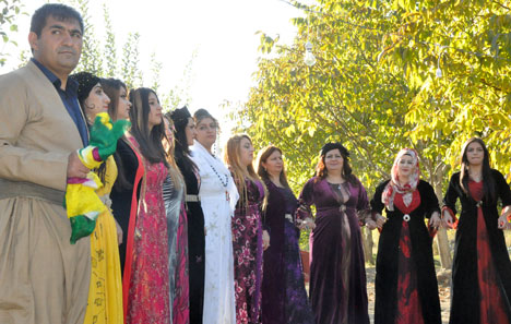 Yüksekova Düğünleri (09-12 Ekim 2013) 15