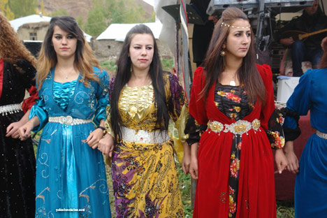 Yüksekova Düğünleri (19-20 Ekim 2013) 12