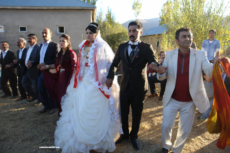 Yüksekova hafta içi düğünleri - Foto Galeri - 25-10-2013 67