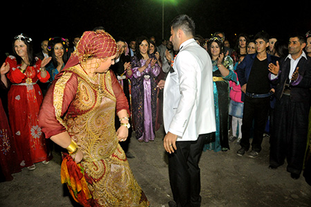 Manisa'da görkemli Hakkari düğünü 116