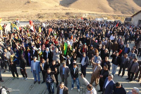 Esendere'de İran protestosu 10