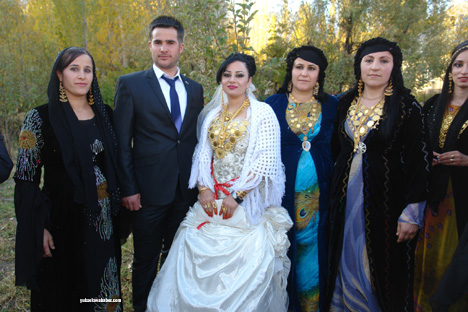 Yüksekova hafta içi düğünleri - 01-11-2013 - Foto Galeri 50