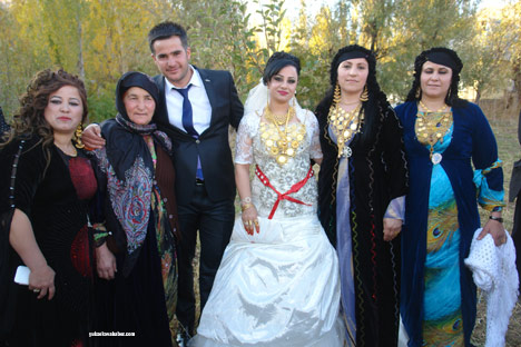 Yüksekova hafta içi düğünleri - 01-11-2013 - Foto Galeri 54