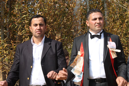 Şemdinli'de 02-03 Kasım 2013 tarihinde yapılan düğünlerden fotoğraflar 43
