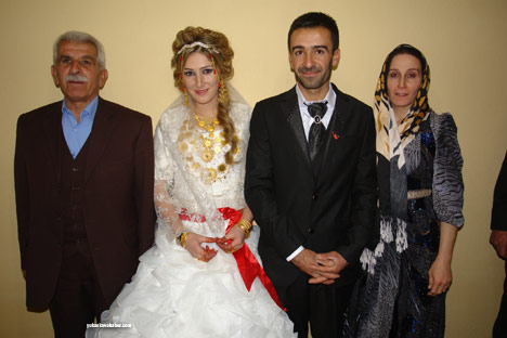 Yüksekova Düğünleri (03-10 Kasım 2013) 34