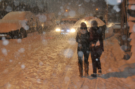 Hakkari'de kar yağışı hayatı olumsuz etkiliyor 26