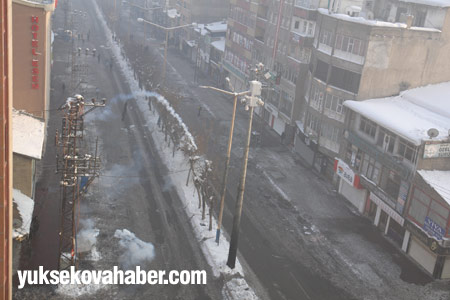 Yüksekova'da polis müdahalesi 11