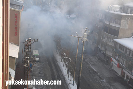 Yüksekova'da polis müdahalesi 12