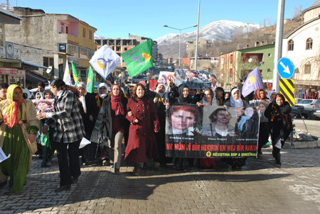 3 Kürt kadın siyasetçi Şemdinli'de anıldı 26