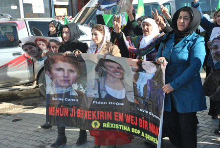 3 Kürt kadın siyasetçi Şemdinli'de anıldı 28