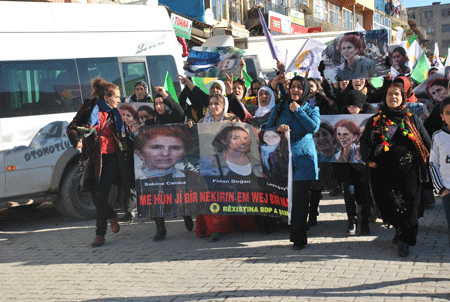 3 Kürt kadın siyasetçi Şemdinli'de anıldı 29