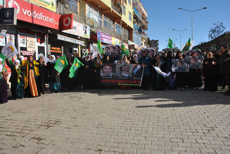 3 Kürt kadın siyasetçi Şemdinli'de anıldı 31