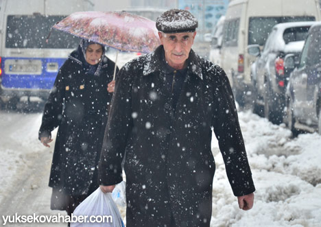 Yüksekova'da kar yağışı - 28-01-2014 4