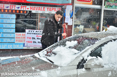 Yüksekova'da kar yağışı - 28-01-2014 6