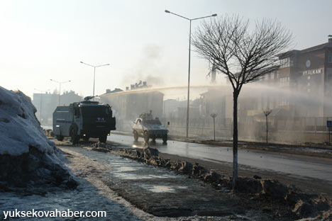 Yüksekova'da 15 Şubat gerginliğinden kareler - 14-02-2014 16