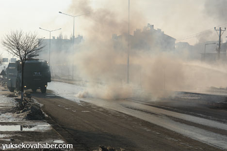 Yüksekova'da 15 Şubat gerginliğinden kareler - 14-02-2014 17