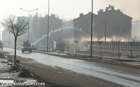 Yüksekova'da 15 Şubat gerginliğinden kareler - 14-02-2014 5