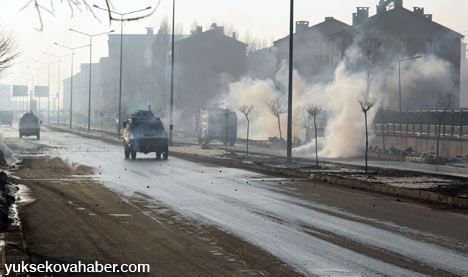 Yüksekova'da 15 Şubat gerginliğinden kareler - 14-02-2014 7