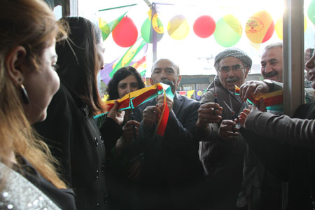 BDP Şemdinli'de seçim bürosu açtı! 18