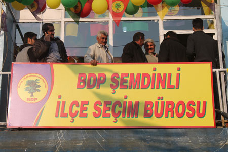 BDP Şemdinli'de seçim bürosu açtı! 9