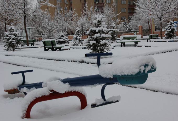 Erzurum'da kar yağışı 7
