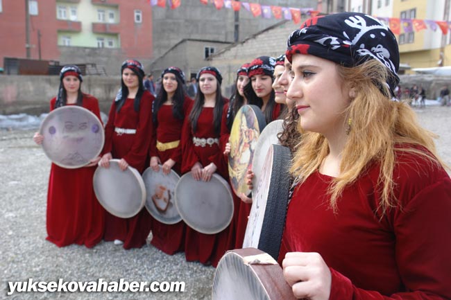 Yüksekova'da 8 Mart kadınlar günü kutlandı 8