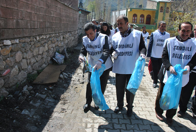Şemdinli Belediyesi'nden temizlik kampanyası 21
