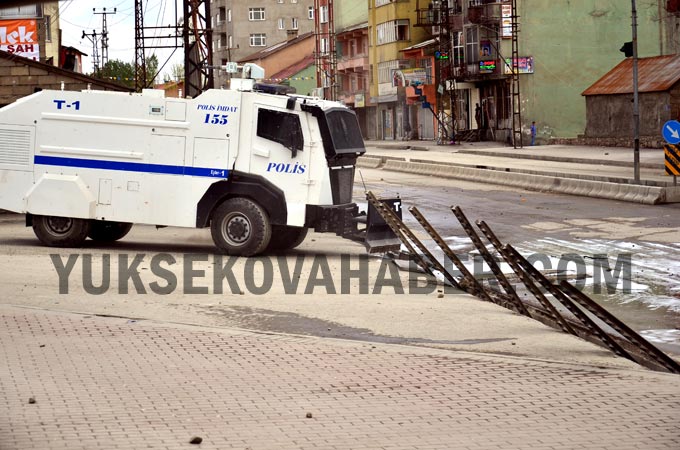 Yüksekova'da gerginlik çıktı - foto galeri - 01-05-2014 18