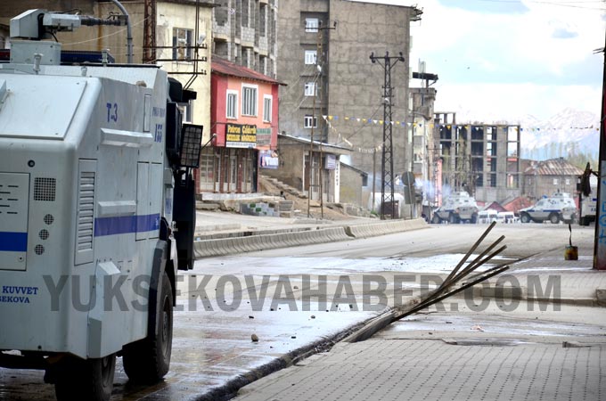 Yüksekova'da gerginlik çıktı - foto galeri - 01-05-2014 19