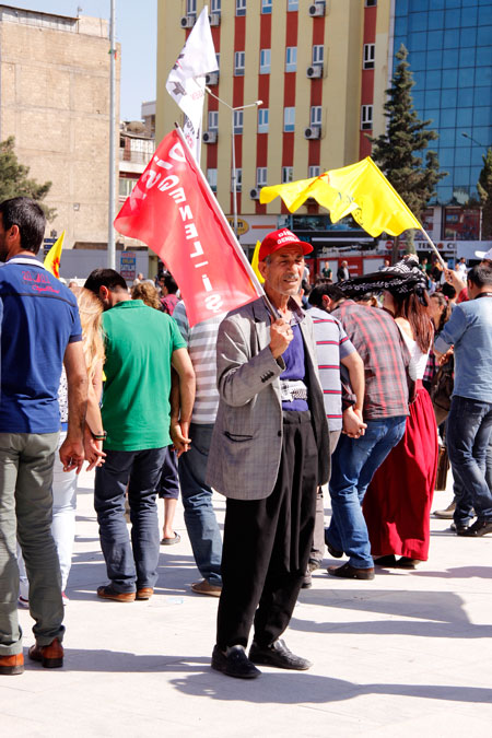 Urfa ve Diyarbakır'da 1 Mayıs 12