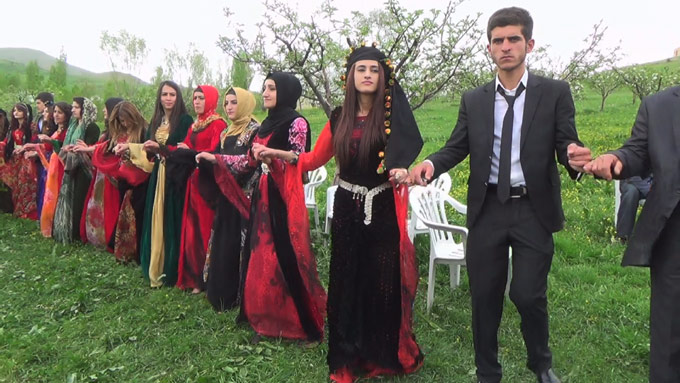 Yüksekova Düğünleri (10-11 Mayıs 2014) 37
