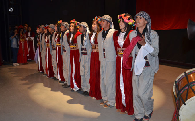 Yüksekova'da geleneksel yıl sonu sergisi ilgi gördü 5