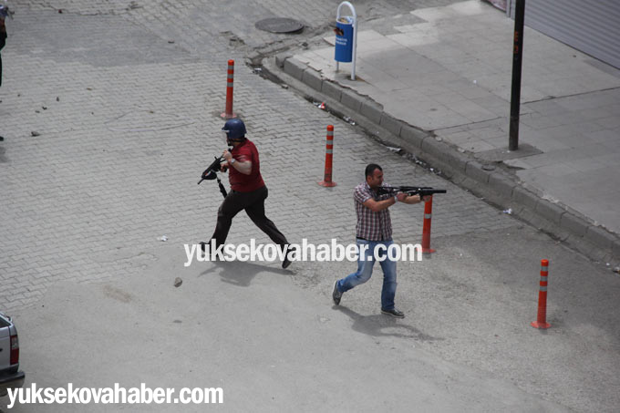 Hakkari'de BDP'nin yürüyüş ve açıklaması sonrası gerginlik - FOTO Galeri 3