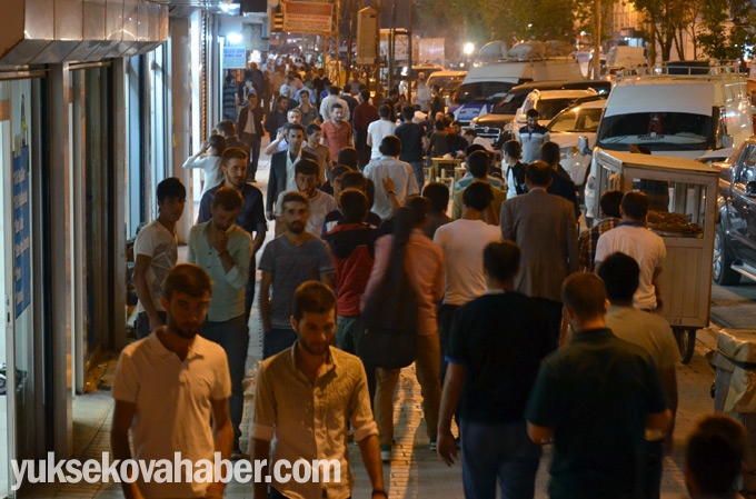 İftar sonrası Yüksekova sokakları 08-07-2014 13