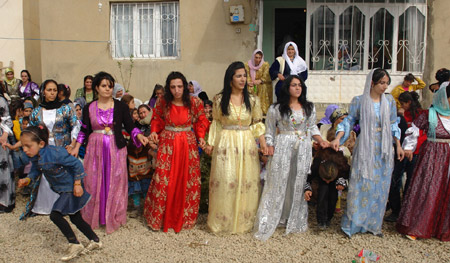 Yüksekova Düğünleri (25 Nisan 2010) 115
