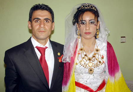 Yüksekova Düğünleri (25 Nisan 2010) 3