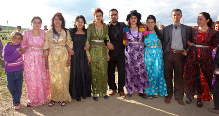 Yüksekova Düğünleri (25 Nisan 2010) 62