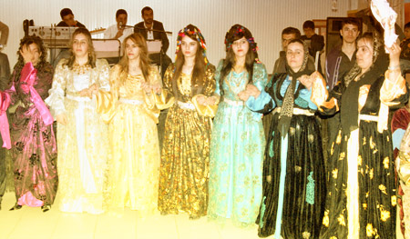 Yüksekova Düğünleri (25 Nisan 2010) 93