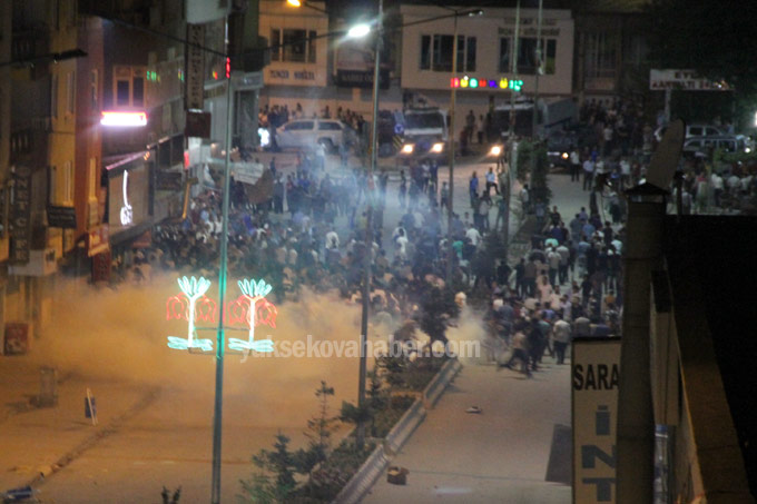 Hakkari'de kavga: Kent merkezi yine karıştı 2