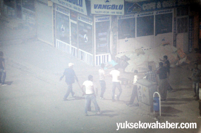 Hakkari'de kavga: Kent merkezi yine karıştı 8