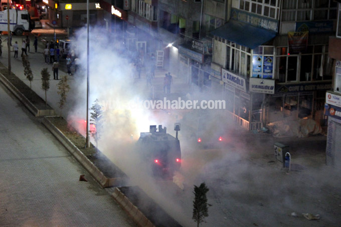Hakkari'de kavga: Kent merkezi yine karıştı 9