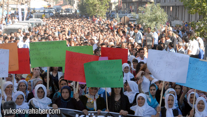 Yüksekova'da on binlerce kişi IŞİD terörünü protesto etti 14