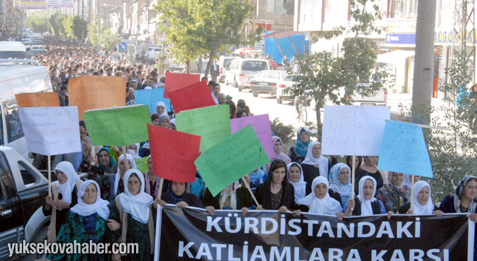Yüksekova'da on binlerce kişi IŞİD terörünü protesto etti 27