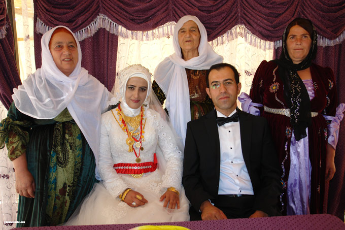 Yüksekova Düğünleri (13 - 14 Eylül 2014) 30