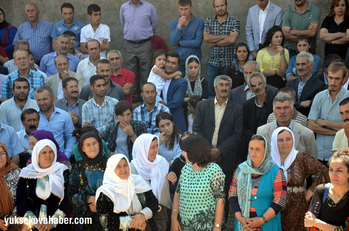 Yüksekova'daki Kürtçe okulun açılışı yapıldı 30