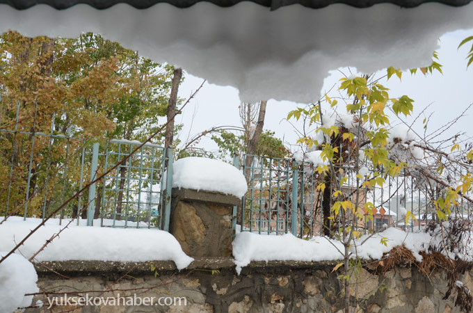 Yüksekova'da kar manzaraları - foto - 21-10-2014 13