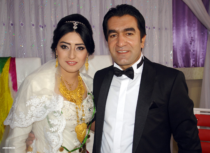 Tekin ailesinin Yüksekova'daki düğününden fotoğraflar - 01-11-2014 1
