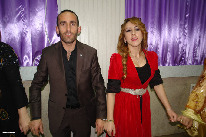 Tekin ailesinin Yüksekova'daki düğününden fotoğraflar - 01-11-2014 25